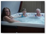 7/17/2014 - hot tub at Cindy's! 
